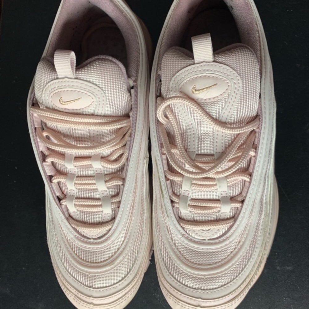 Women’s Nike Air 97 Q7